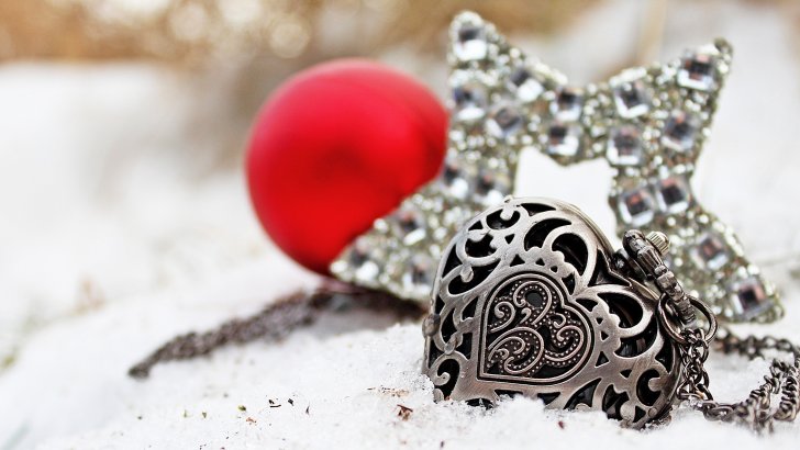 watch heart snow star